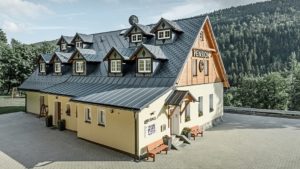 Алюминиевая кровля Система PREFALZ 01 Коричневый P.10 Prefa